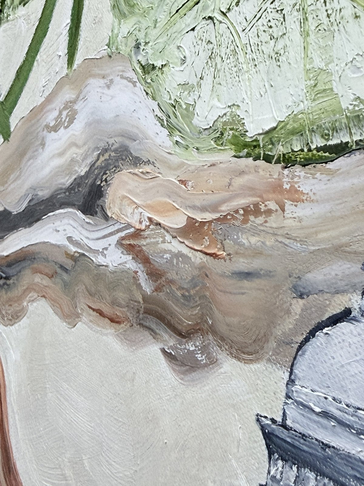 Close-up of the swirling driftwood layers