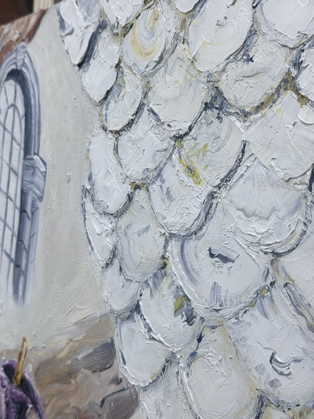 Close-up of the raised white shell-scale texture